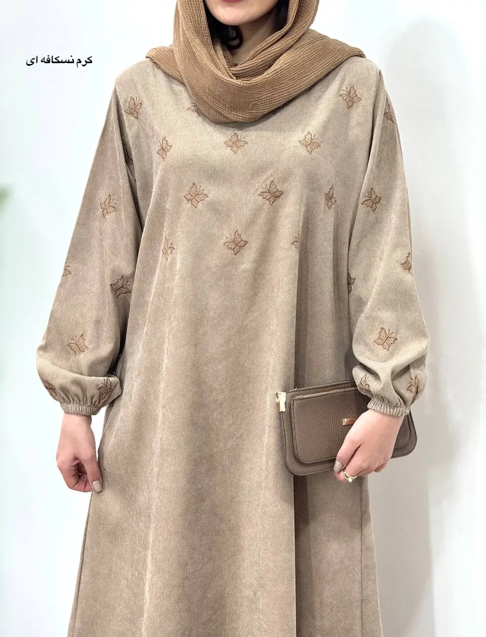 پیراهن مانتویی گلدوزی پری